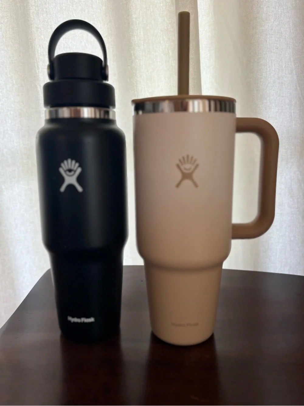Hydro Flask *BUNDLE* Black 32oz Bottle & Tan 40oz Tumbler